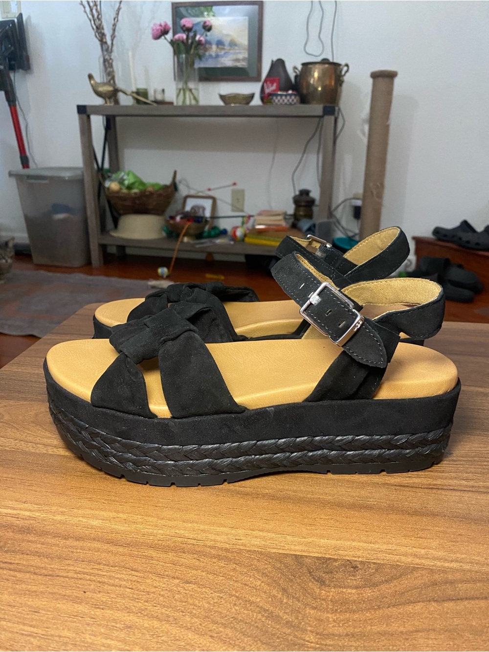 New UGG NEUSCH Womens Black Leather Open Toe Ankle Strap Size 9